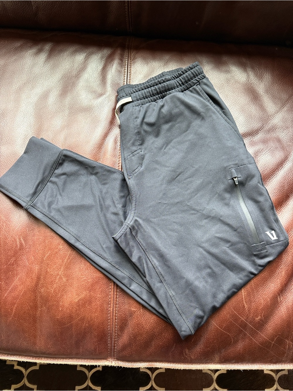 Vuori Black Men's Jogger Sweatpants